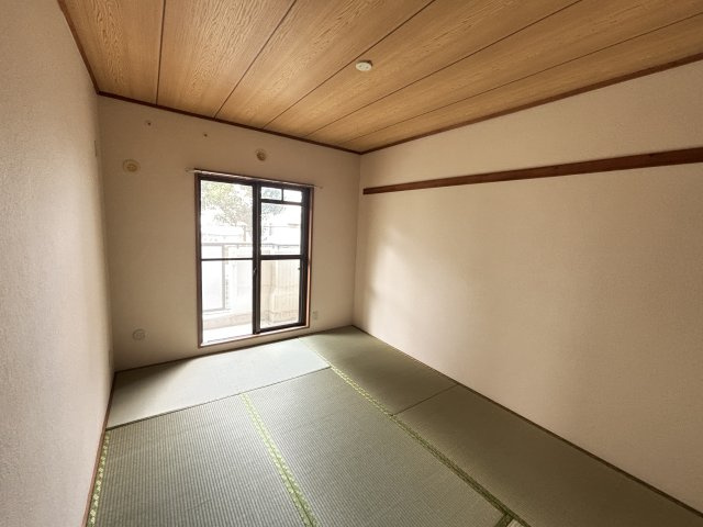 クレストパーク中台の和室