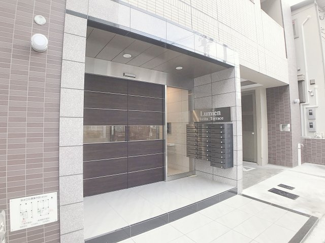 【エントランス】 | リュミアン堀田テラス【名古屋市賃貸・宅配ボックス】
