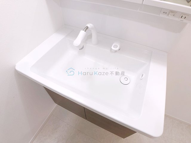 【独立洗面台】 | リュミアン堀田テラス【名古屋市賃貸・宅配ボックス】