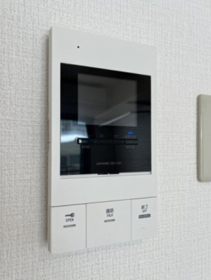 新宿区市谷薬王寺町の賃貸マンションのセキュリティ
