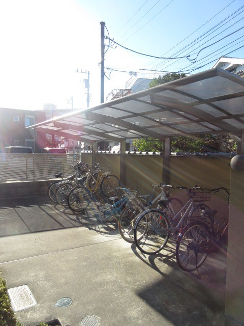 扇グリーンヴィレッジ　Ｄのその他共用部分|★屋根付き駐輪場★