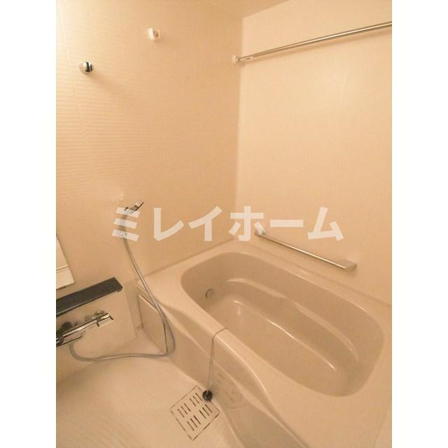 コスモグラシア池田山の浴室