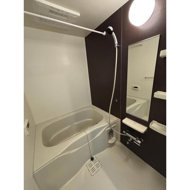 メルディアキューブ新長田の浴室|コンパクトで使いやすいお風呂です