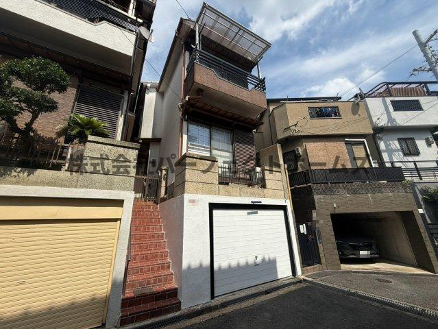 星丘2丁目戸建　賃貸のエントランス|毎日通るエントランスはこのようになっています
