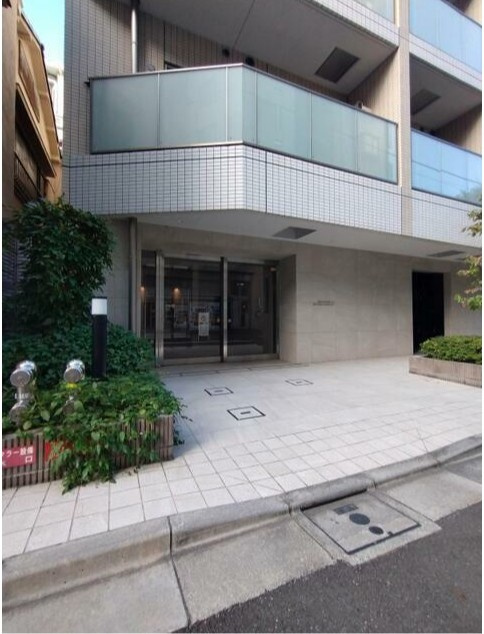 クレイシア秋葉原EASTのエントランス