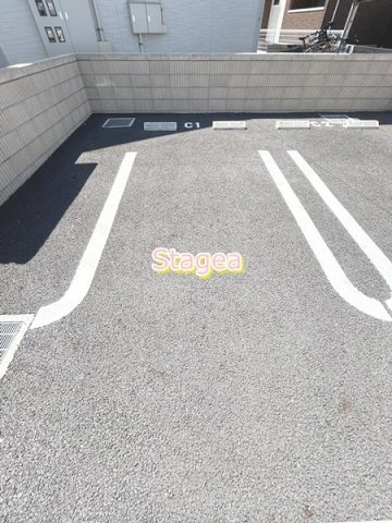 蓮田市大字川島のアパートの駐車場