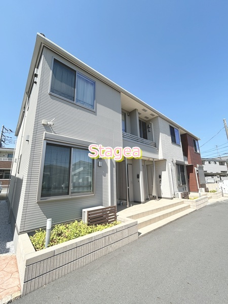蓮田市大字川島のアパートの外観