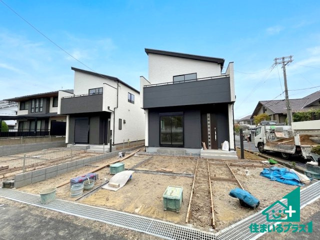 ●19(土)～23(日)現地説明会！　生駒市真弓　新築一戸建ての外観|お客様に長く安心して住んでいだだける事にこだわった家づくり！住んでからのアフターサービスにもしっかりと取り組んでいます！