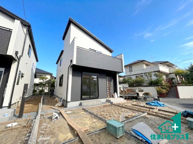 ●3(土)4(日)現地説明会！　生駒市真弓　新築一戸建ての外観|安心の10年保証！外観を美しく保ち、雨水で汚れを落とします！気になることがありましたら、お気軽にお問い合わせください！