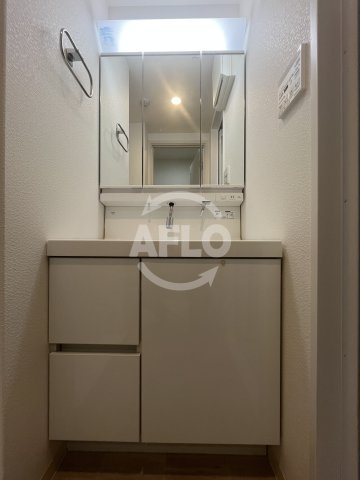 Adi Iの独立洗面台|洗面台