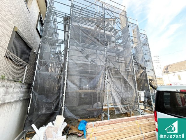 ●天理市平等坊町　新築一戸建ての外観|現在の進捗状況です！順調に作業進行中、完成が待ち遠しいです！詳細の間取り等、お気軽にお問い合わせください！