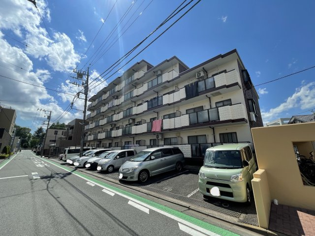 エクセル清新Ⅱの駐車場