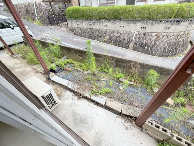 呉市焼山政畝３丁目の一戸建ての庭