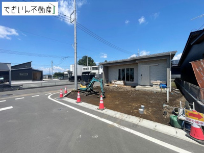 【前面道路含む現地写真】 | 伊勢崎市堀下町  【平屋】新築住宅 | 現地(2026年8月撮影)