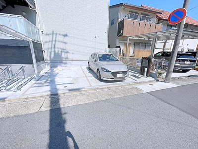 【駐車場】 | リブリ・鳥栖【名古屋市賃貸・AL付き】