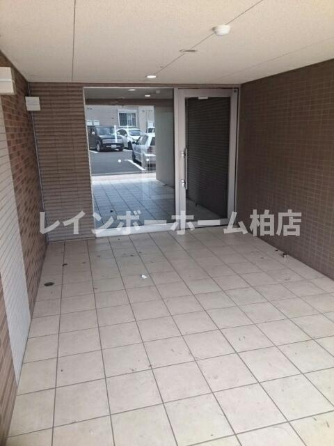 オール電化☆オートロック☆のエントランス|ゆとりのあるエントランスです