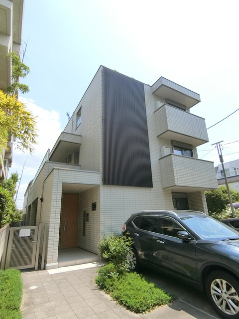 日野市多摩平５丁目の賃貸マンションの外観