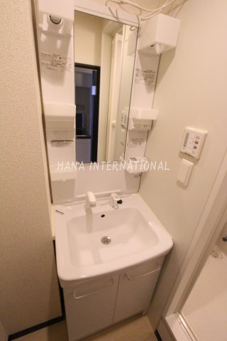 湘南辻堂の独立洗面台