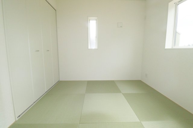 矢吹町八幡町第２１　　　８号棟　　　善郷小学校、矢吹中学区の和室