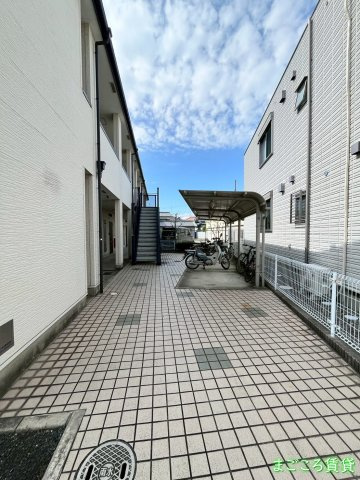【エントランス】 | ロイヤルパレス