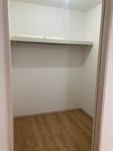 ハートフルタウン 前橋市六供町1丁目33番　Ａ号棟の収納|【イメージ画像】2階洋室1収納ウォークインクローゼットです