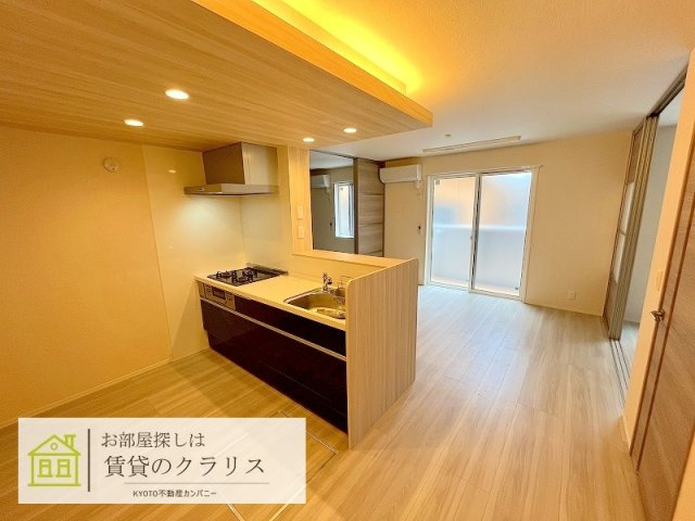 アニエス