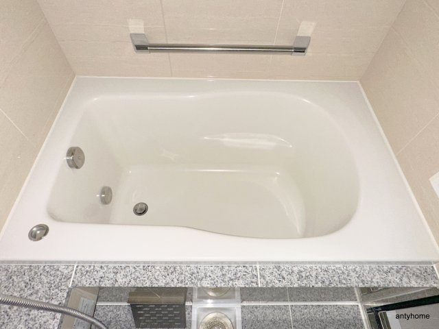 ガリレイ新町　仲介手数料無料の浴室