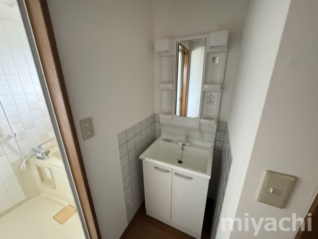フレグランスコスモ　Cの洗面所