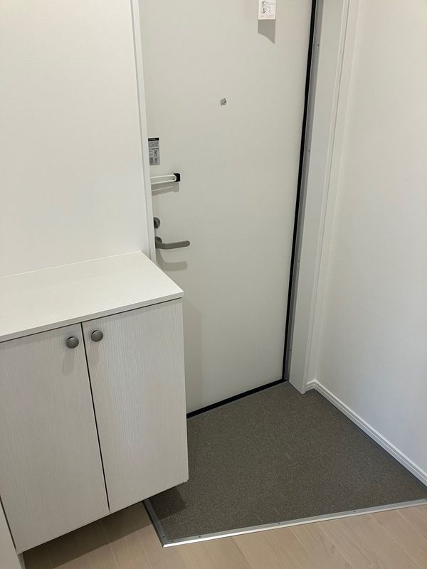 YR新松戸の玄関