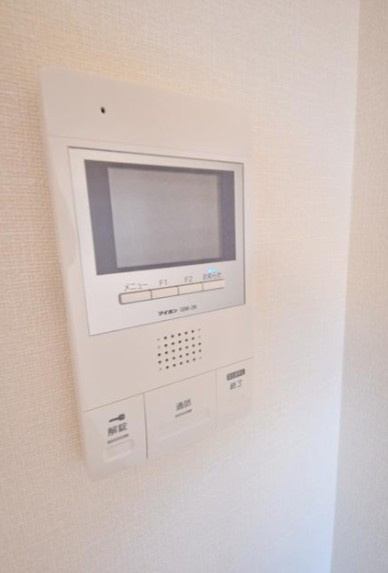 三郷市中央１丁目の賃貸マンションのセキュリティ