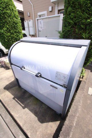 シャトル押立の設備