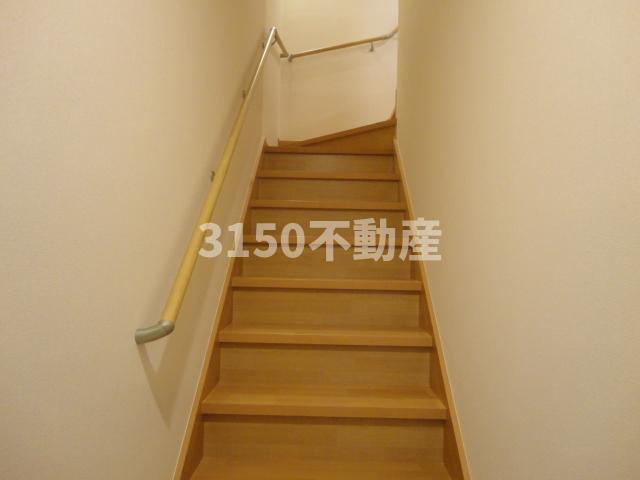 グレーシア　PiPoの内装|専用階段