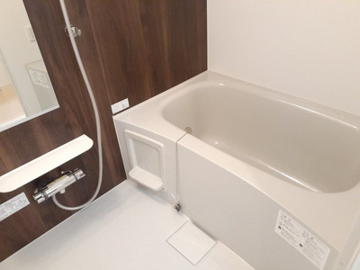 【浴室】 | モア　コンフォート | お風呂で日々の疲れを落としましょう