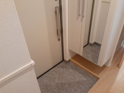 【玄関】 | モア　コンフォート | 玄関です
