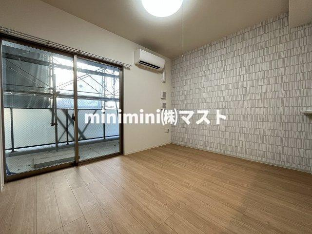 ATKレジデンスなんばの居間・リビング