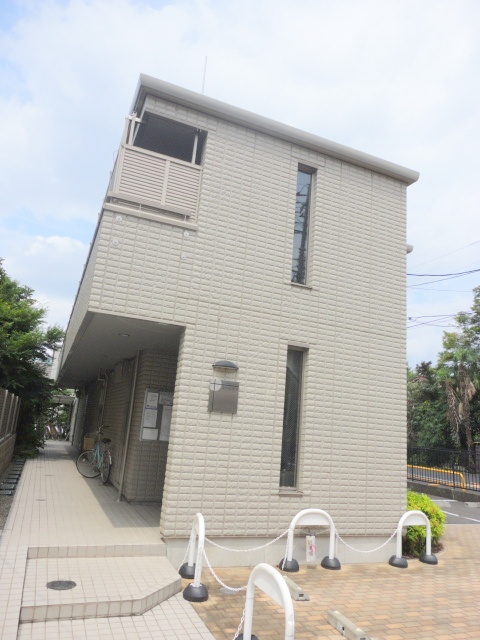 エーピオスの外観|★入居後安心の２４時間管理サポート★