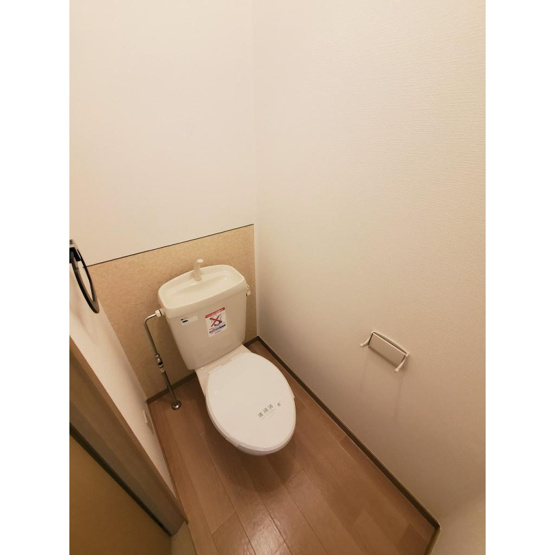 【トイレ】 | ソレール桜丘 | 落ち着いた色調のトイレです