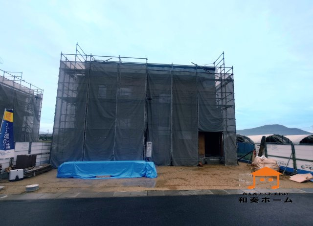 リーブルガーデン善通寺市原田町第四◇2026年度補助金対象の長期優良住宅です！の外観|外観
前面道路に幅があると、車の駐車や切り返しがしやすくなります。
また、道路側にゆとりがある土地は、建物の前が詰まりにくく、開放感を得やすいです。