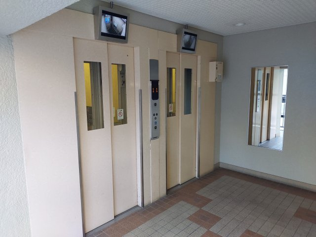 サンハイツ宝塚五月台A棟のその他共用部分|エレベーター前