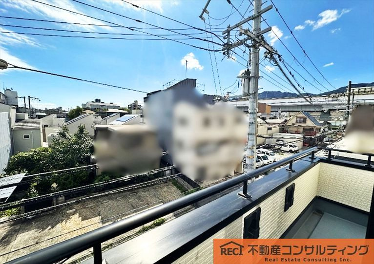 神戸市灘区新在家南町2丁目　中古戸建の駐車場