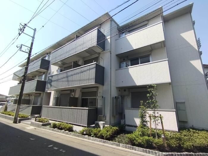 セレスティア北烏山の外観