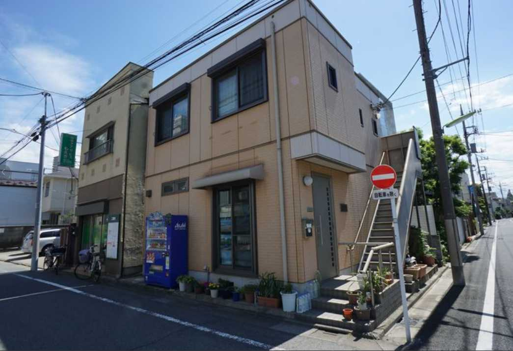 ジュネス駒沢　角部屋　バストイレ別　シャーメゾンの外観
