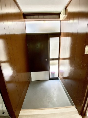 若竹町１丁目テラスハウスの玄関