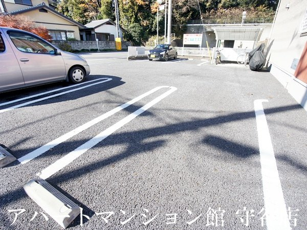 アリエーテの駐車場