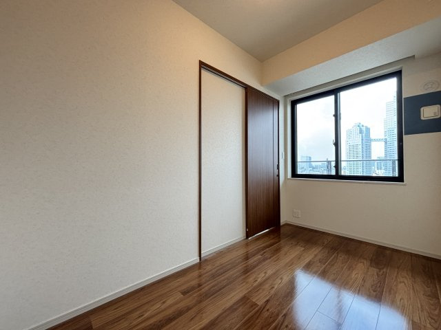 約4.5帖の洋室