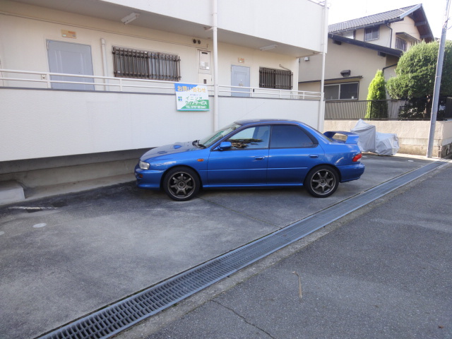 ドミール中山の駐車場|駐車場完備です