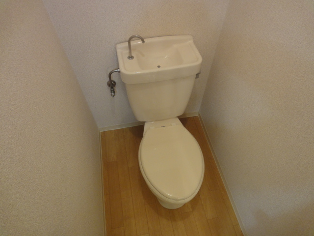 ドミール中山のトイレ|落ち着いたトイレです