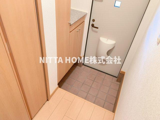 プラシード野中Ｂの玄関|綺麗な玄関です◎