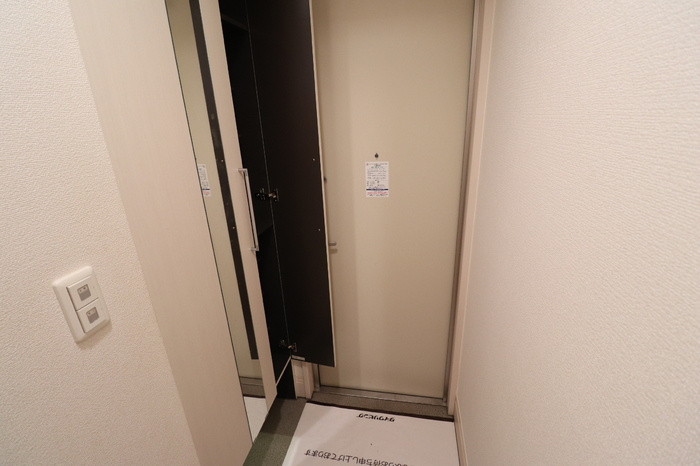 【玄関】