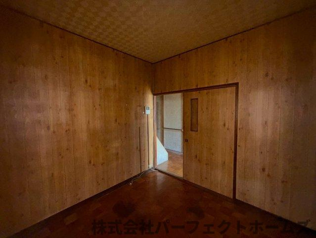倉治7丁目戸建の洋室|使い勝手のいい洋室です